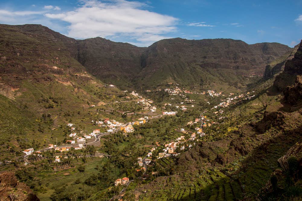 Das Valle Gran Rey mit seinen bunten Häusern.