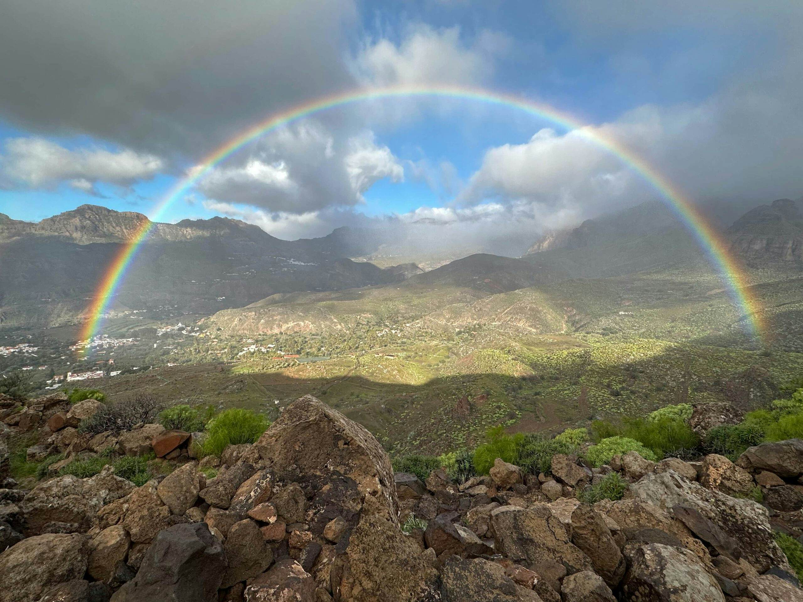Regenbogen über Santa Lucia de Tirajana