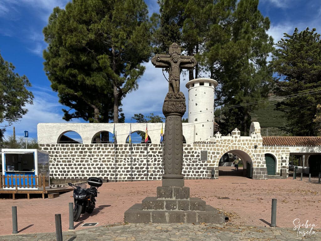 das steinerne Kreuz in Cruz de Tejeda